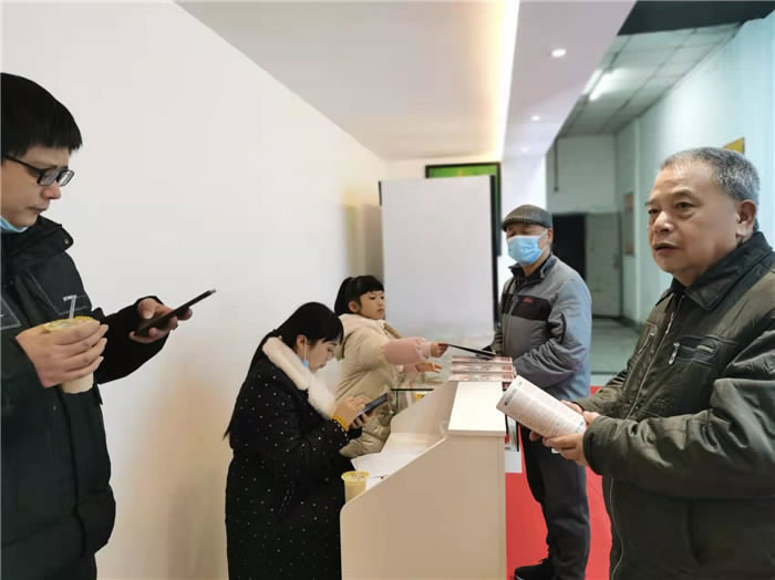 四川中青旅綿陽分社、綿陽市中旅假日旅行社、綿陽自來文化傳播有限公司24H自助售貨服務盛大開業(yè)